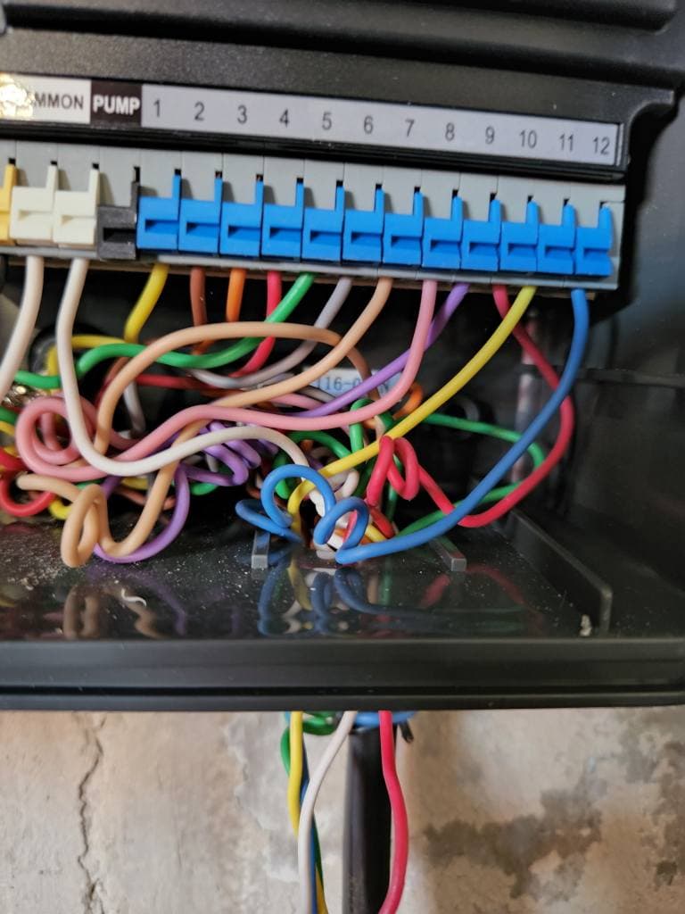 Sprinkler manifold and valves